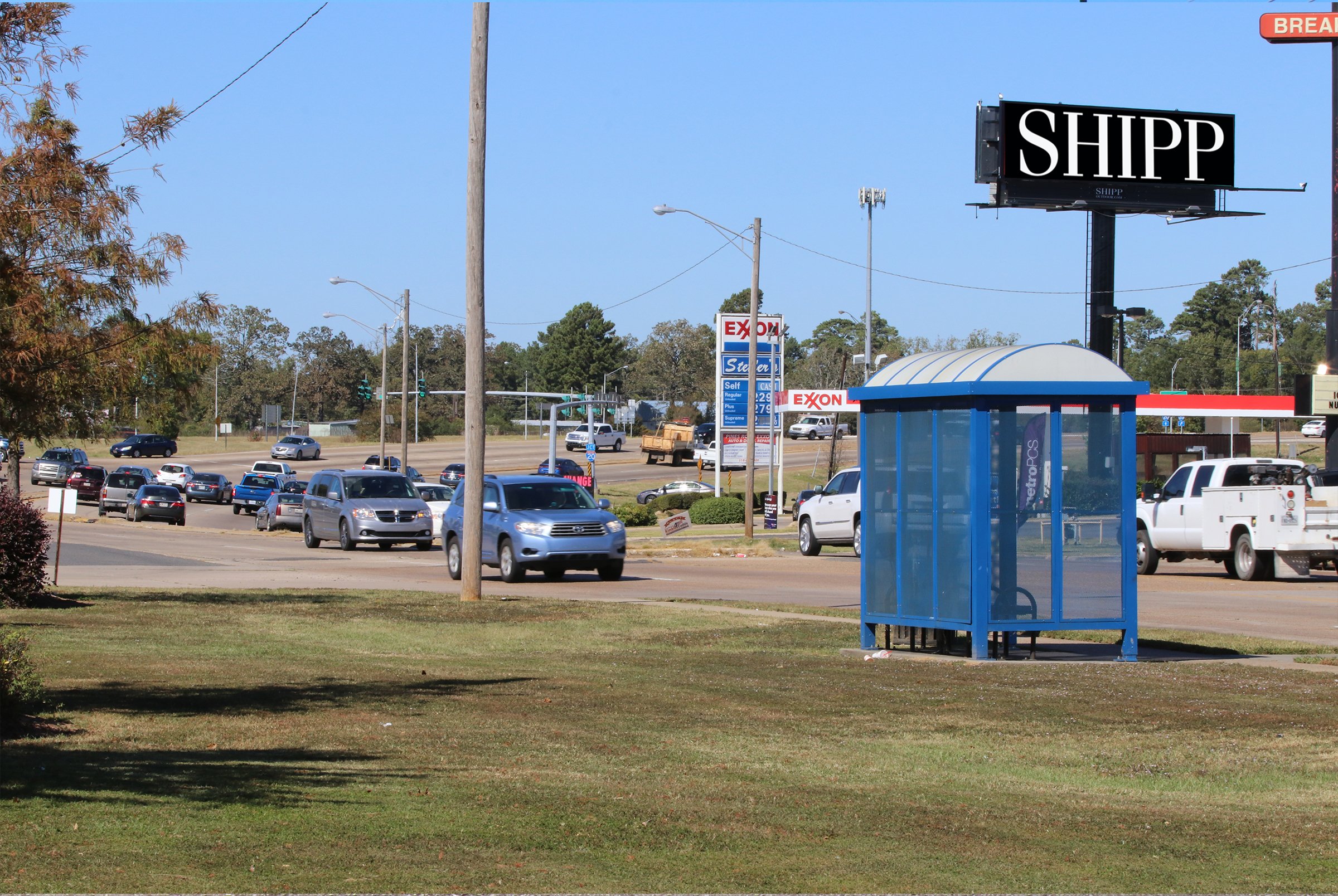 Shipp Outdoor Pines Rd S face digital billboard in Shreveport, LA